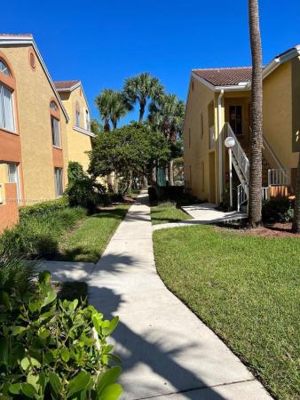 Napoli Gardens, 964 Coral Club Dr #964, Coral Springs, Florida 33071, image 1