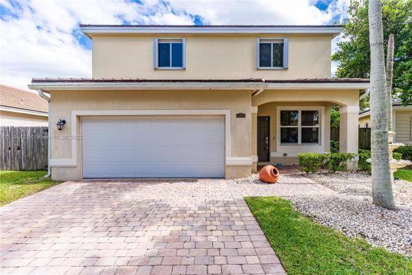 Rauls Place At Oasis, 657 SE 31st Ave, Homestead, Florida 33033, image 1