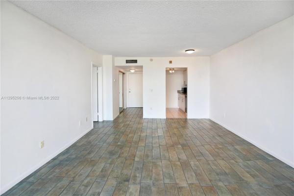 Vecino Del Mar, 2350 NE 135th St #812, North Miami, Florida 33181, image 1