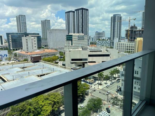 YotelPad Miami, 227 NE 2nd St #1704, Boca Raton, Florida 33132, image 1