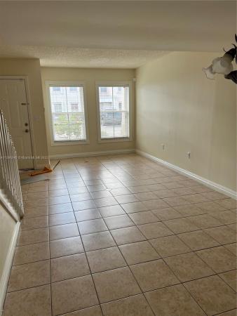 Oakview, 9193 Fontainebleau Blvd #217, Fountainebleau, Florida 33172, image 1