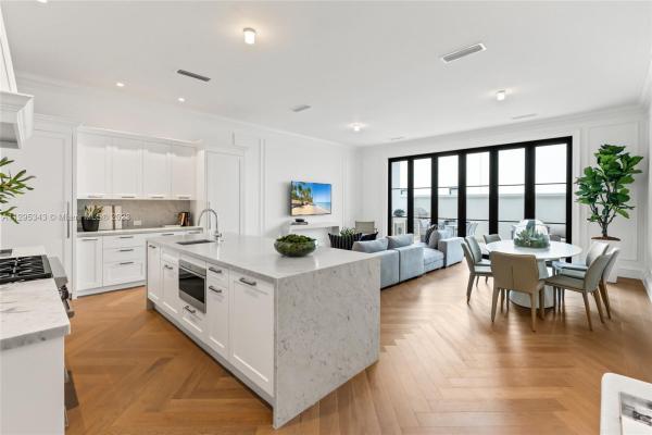 Biltmore Row, 2617 Anderson Rd #8, Coral Gables, Florida 33134, image 1