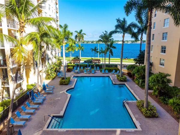 Flagler Pointe, 1801 N Flagler Dr #718, West Palm Beach, Florida 33407, image 2