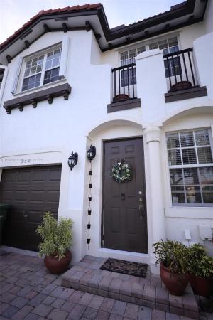 Villas At Portofino East, 962 NE 29th Ter #962, Homestead, Florida 33033, image 1