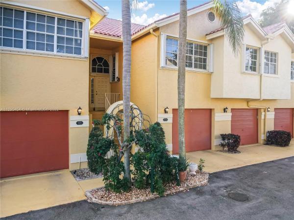 Cabana Bay Village, 2121 S Ocean Blvd #704, Lauderdale By The Sea, Florida 33062, image 1