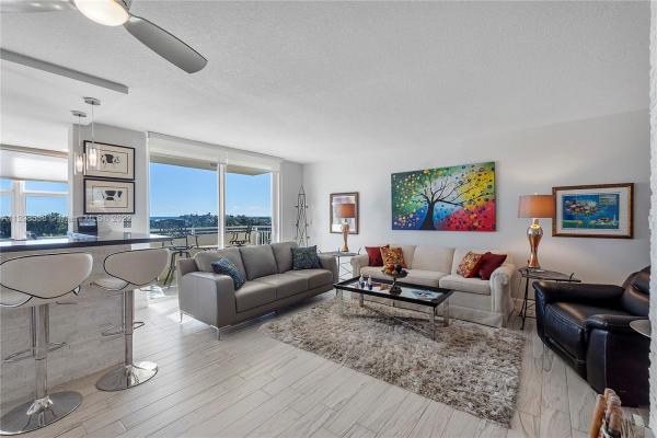 Hillsboro Light Towers, 2639 N Riverside Dr #602, Pompano Beach, Florida 33062, image 1