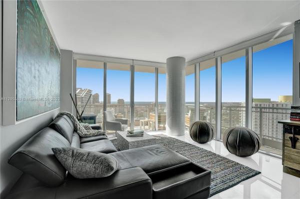 Mint At Riverfront, 92 SW 3rd St #4805, Miami, Florida 33130, image 2
