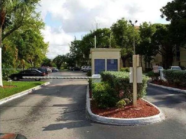 Las Brisas Country Club Of Miami, 7125 NW 186th St #B411, Country Club, Florida 33015, image 1