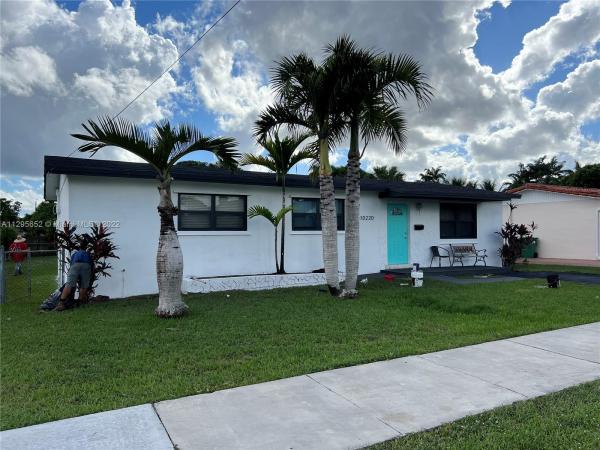 Martinez, 10220 SW 32nd St, University Park, Florida 33165, image 1