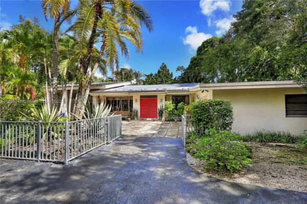 Sunset Circle, 7001 SW 69th Ave, South Miami, Florida 33143, image 1
