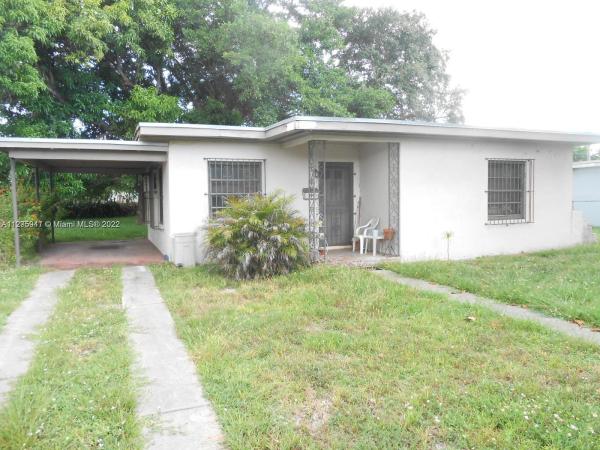 Brian Manors, 761 NE 142nd St, North Miami, Florida 33161, image 1