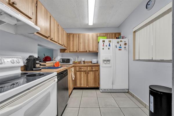 Horizons West, 8400 SW 133rd Avenue Rd #304, Kendale Lakes, Florida 33183, image 2