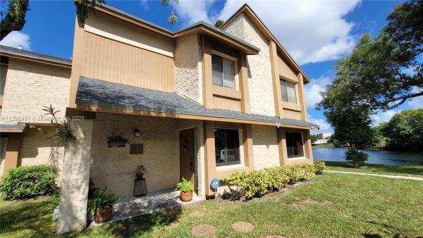 Wimbledon At Jacaranda, 196 Wimbledon Lake Dr #12-74, Plantation, Florida 33324, image 1