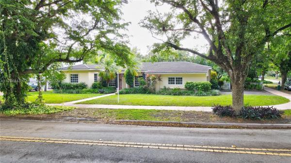 Riviera, 936 S Alhambra Cir, Coral Gables, Florida 33146, image 2