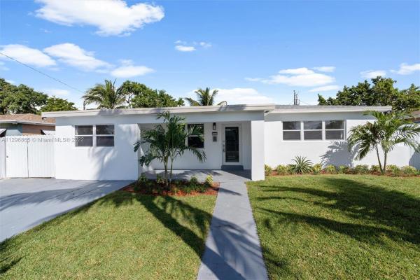 Arcola Gardens, 925 NW 84th St, West Little River, Florida 33150, image 1