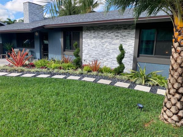 Manor Grove Village, 91 NE 20th St, Wilton Manors, Florida 33305, image 1