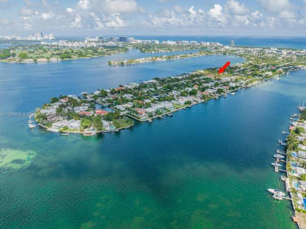 Biscayne Point, 1650 Cleveland Rd, Miami Beach, Florida 33141, image 2