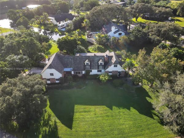 Lawson Isles, 10950 SW 42nd Pl, Davie, Florida 33328, image 1