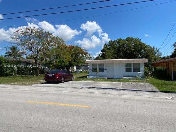 Hallandale Park, 125 SE 5th St, Hallandale Beach, Florida 33009, image 1