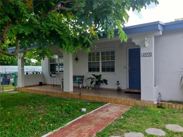 Westwood Lakes Residential, 4955 SW 111th Ave, Westwood Lakes, Florida 33165, image 2