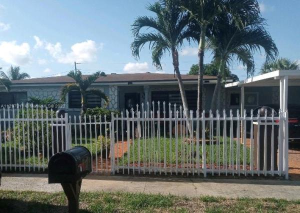 Myrtle Grove, 3412 NW 176th Ter, Miami Gardens, Florida 33056, image 2