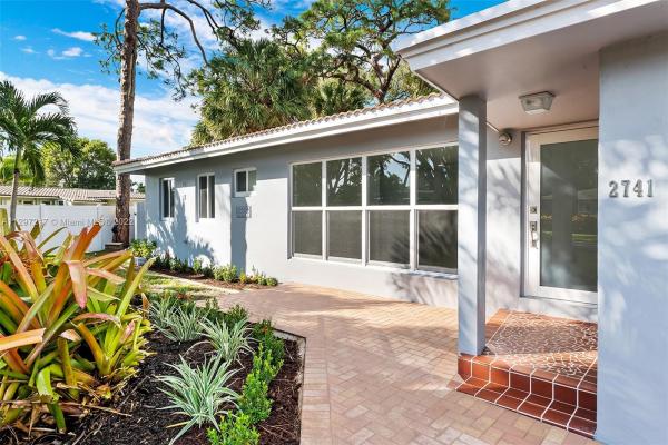 Middle River Estates, 2741 NE 15th Ave, Wilton Manors, Florida 33334, image 1