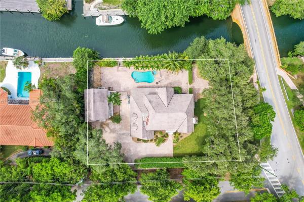 Riviera, 6750 Granada Blvd, Coral Gables, Florida 33146, image 2