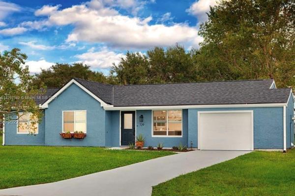 Parks Edge, 729 SW Bridgeport Dr, Port St. Lucie, Florida 34953, image 2