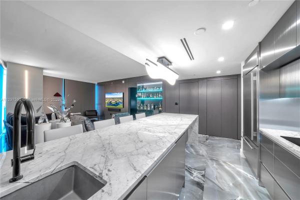 Icon Brickell Tower 1, 475 NE Brickell Ave #2715, Miami, Florida 33131, image 2