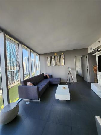 Icon Brickell Tower 3, 485 Brickell Ave #1704, Miami, Florida 33131, image 2