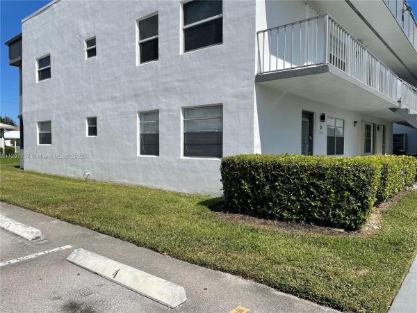 Normandy At Kings Point, 385 Normandy I, Delray Beach, Florida 33484, image 2