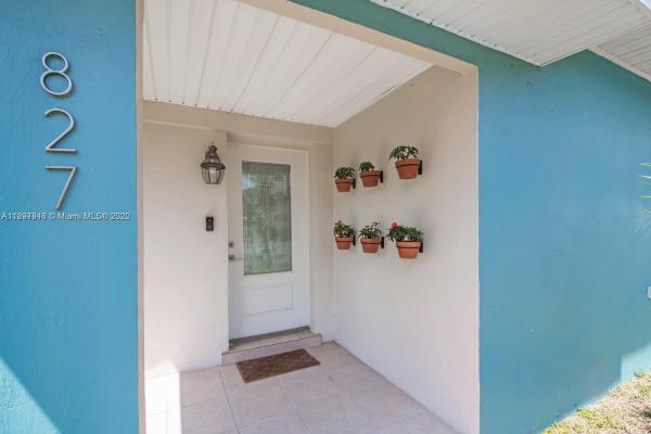 Brian Manors, 827 NE 140th St, North Miami, Florida 33161, image 1