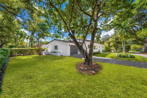 Riviera, 400 Sansovino Ave, Coral Gables, Florida 33146, image 2