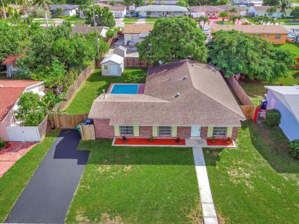 Fairway Park, 16111 SW 104th Ave, Palmetto Estates, Florida 33157, image 1
