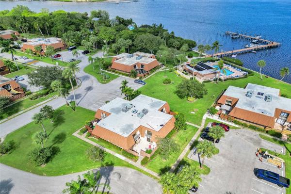 Jupiter Plantation, 825 Center St #20C, Jupiter, Florida 33458, image 1