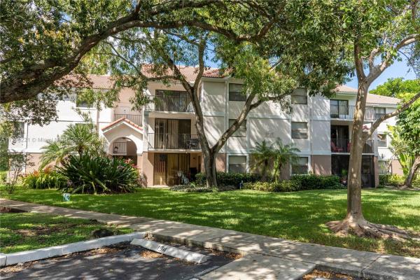 Grand Marquis, 10101 W Sunrise Blvd #301, Plantation, Florida 33322, image 1