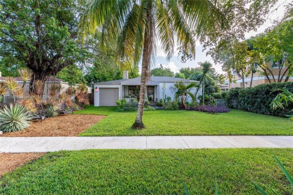 Country Club Estates, 633 Mokena Dr, Miami Springs, Florida 33166, image 2