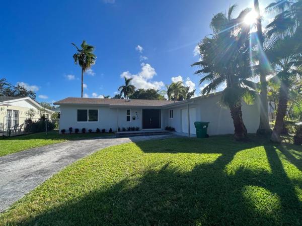 Bel Aire, 9450 Tiffany Dr #, Cutler Bay, Florida 33157, image 2