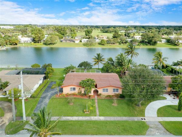 Palmetto Country Club Estates, 15405 SW 99th Ave, Palmetto Estates, Florida 33157, image 1