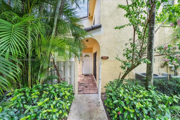 Pineapple Walk, 22272 Pineapple Walk Dr, Boca Raton, Florida 33433, image 1