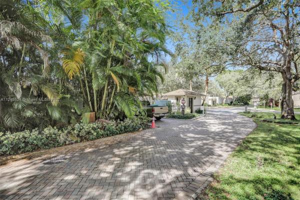 Hidden Oaks, 11836 SW 79th Ter, Kendall, Florida 33183, image 1