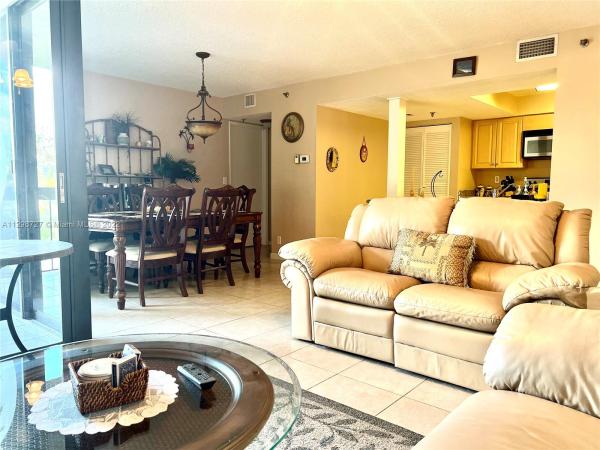 Lavers Resort & Racquet Club, 955 Egret Cir #304, Delray Beach, Florida 33444, image 1