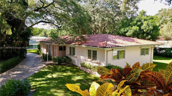 Riviera, 915 Andora Ave, Coral Gables, Florida 33146, image 2
