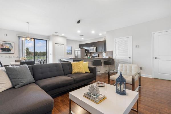 Champion Lakes, 433 NE 194th Ter, Ives Estates, Florida 33179, image 2