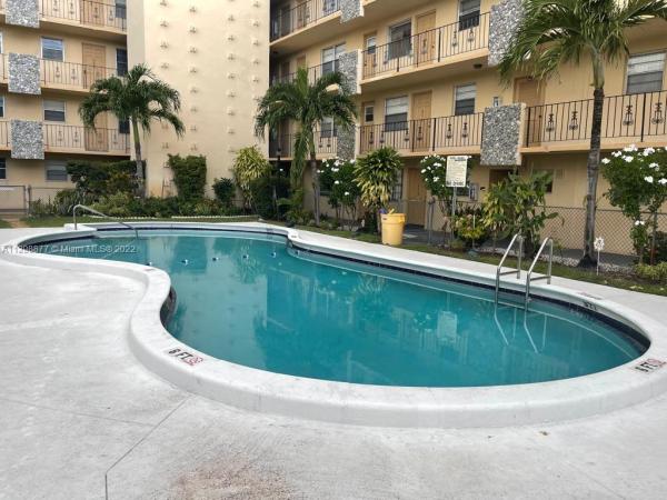 Warrenton House, 2145 Pierce St #324, Hollywood, Florida 33020, image 1