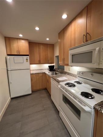 Casa Del Rio, 490 NW 20th St #A202, Boca Raton, Florida 33431, image 1