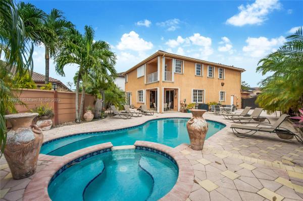 15530 SW 36th Ter, Unincorporated Dade County, Florida 33185, image 2