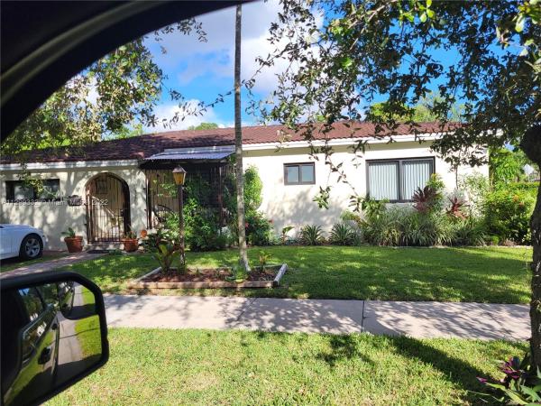 1341 SW 43rd Ave, Unincorporated Dade County, Florida 33134, image 2