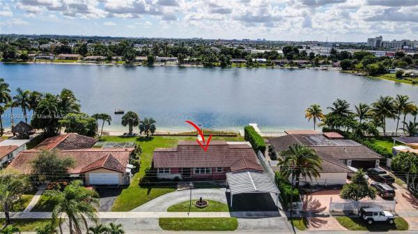 Palm Springs Lakes, 1790 W 79th St, Hialeah, Florida 33014, image 1