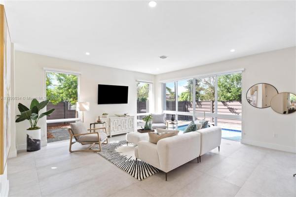 Livermore Estates, 2501 NE 18th St, Fort Lauderdale, Florida 33305, image 1